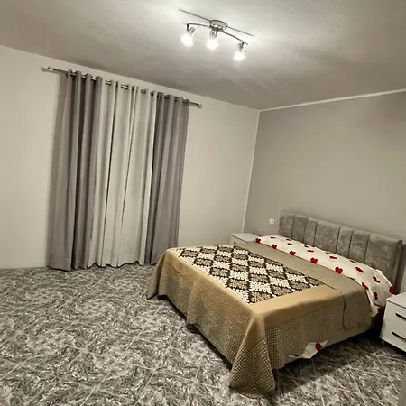 Cozy Ljaknasi